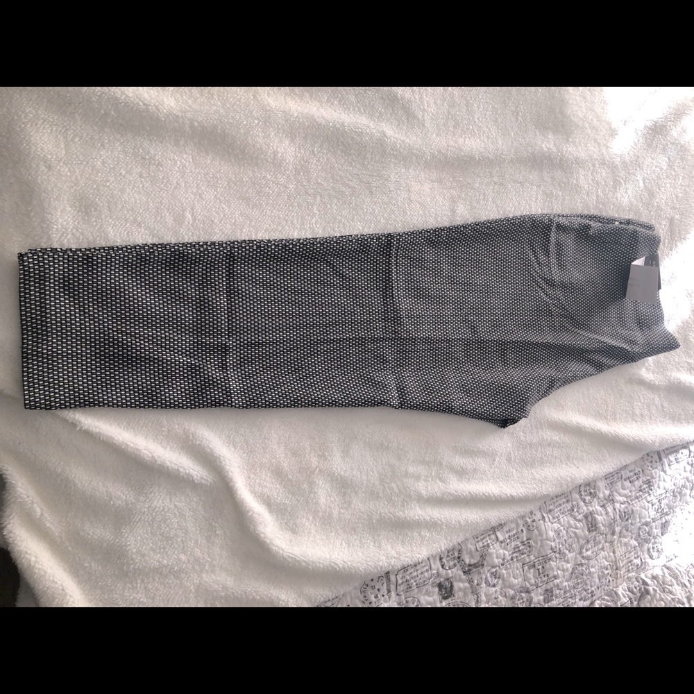 Rafaella ankle pant with black,white & gray print
